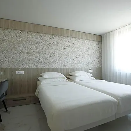 Capris Boutique 4*